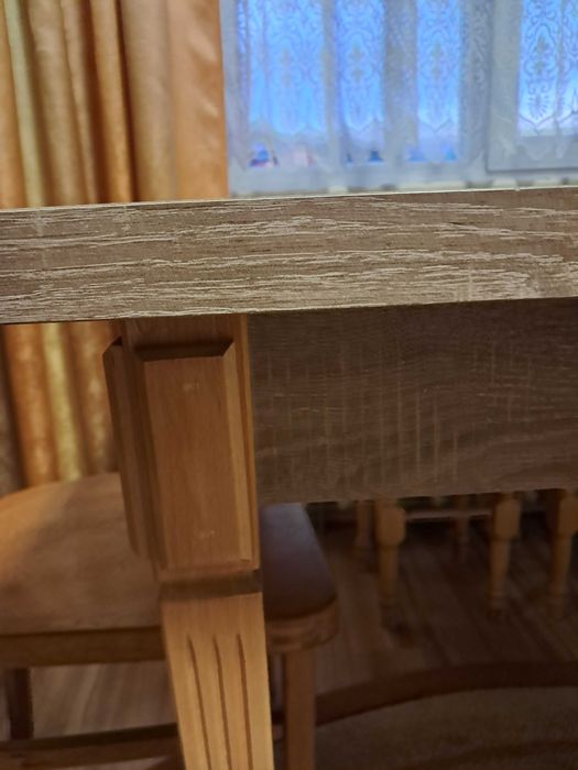 Стіл меблевий розкладний.