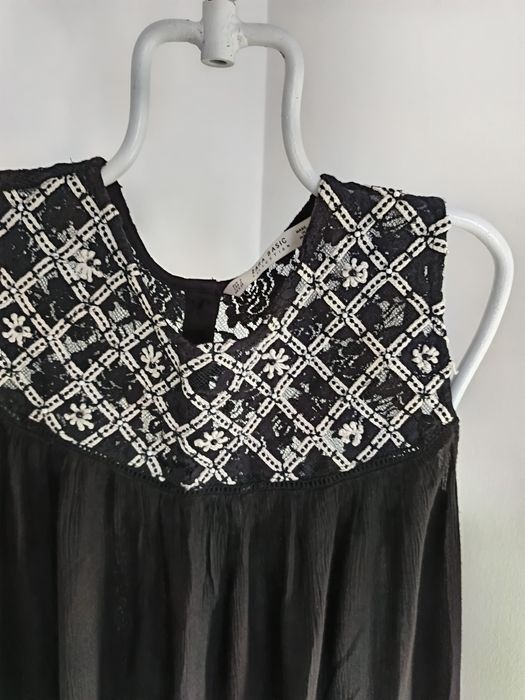 Blusa em branco e preto S. Da Zara. Sem uso.