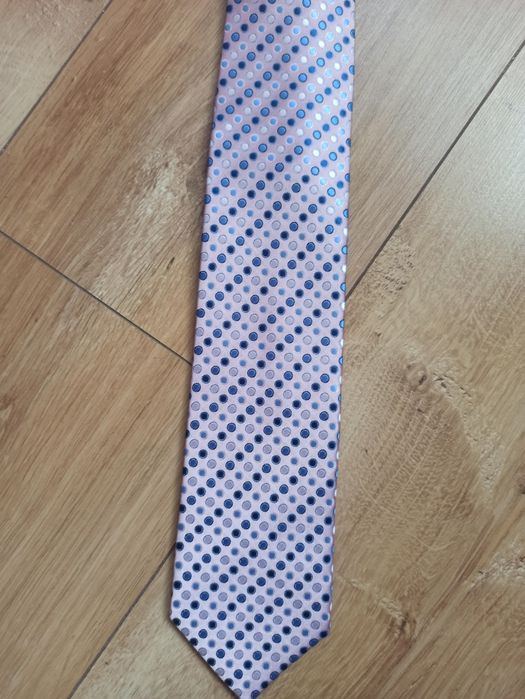 Krawat męski w kropki