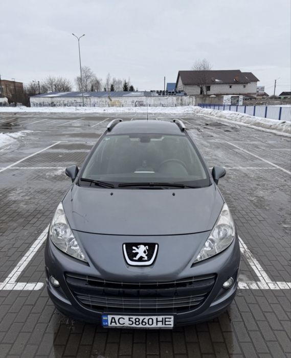 Продам економний та надійний Peugeot 207 SW 2011 року випуску.