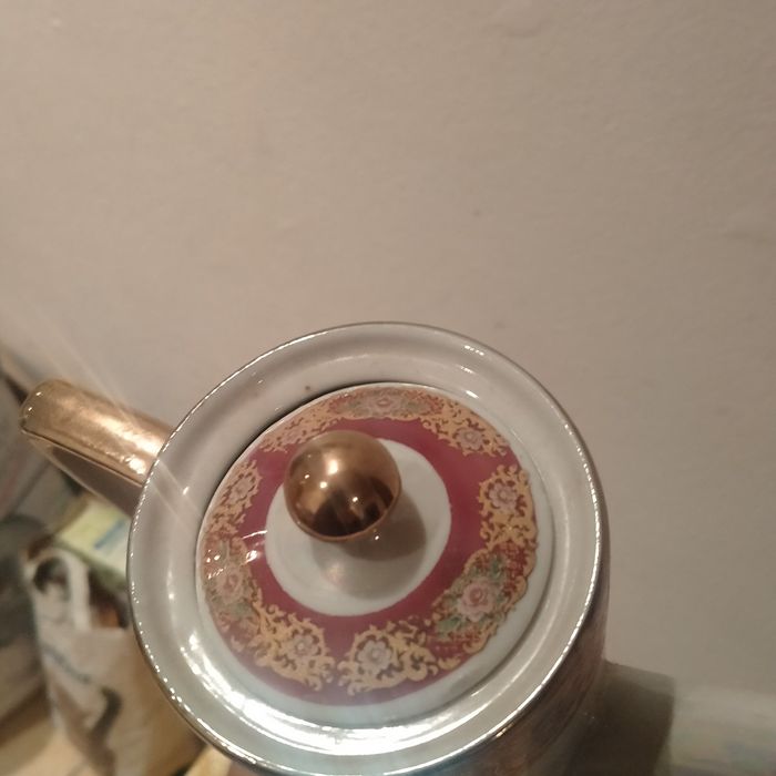 Chaleira ou cafeteira antiga