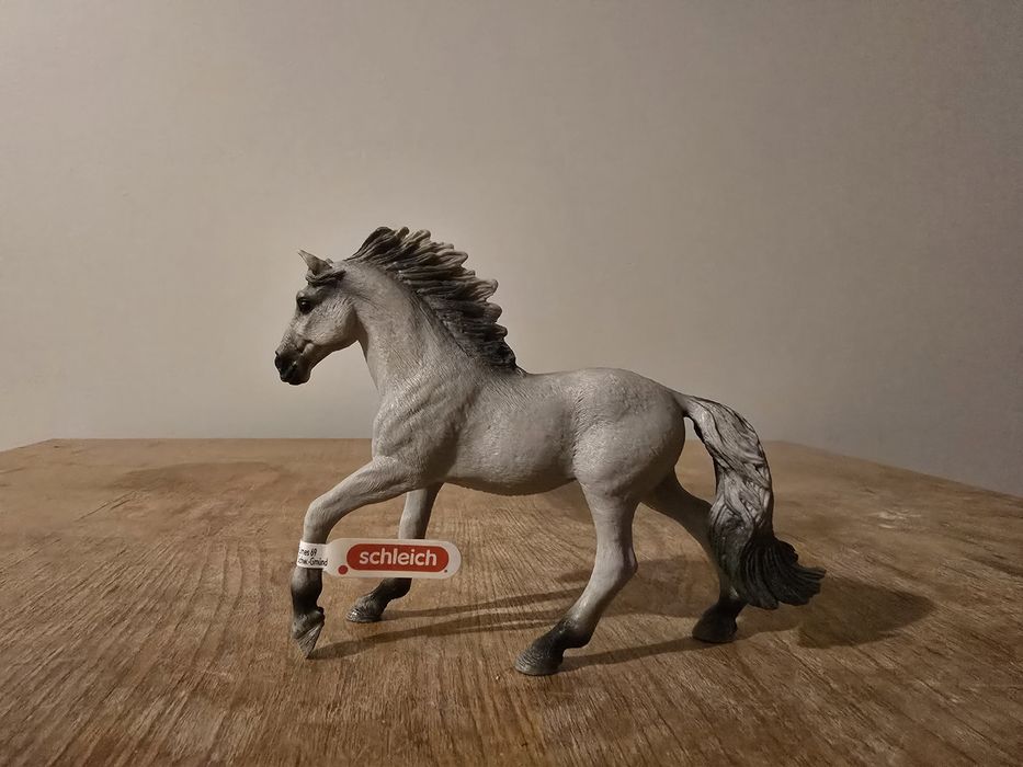 Schleich koń mustang rasy Soraia ogier figurka model z 2020