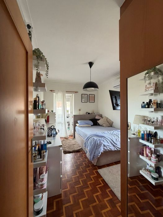 2 Quartos para Arrendar em Linda-a-Velha – 500€ + Despesas