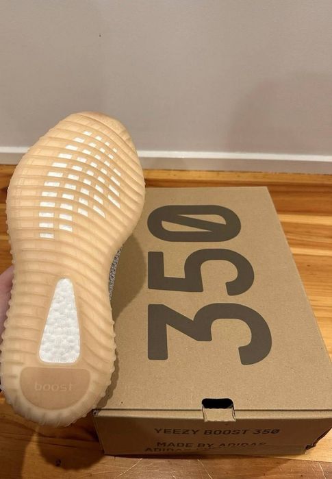 Кроссовки Yeezy Boost Оригинал