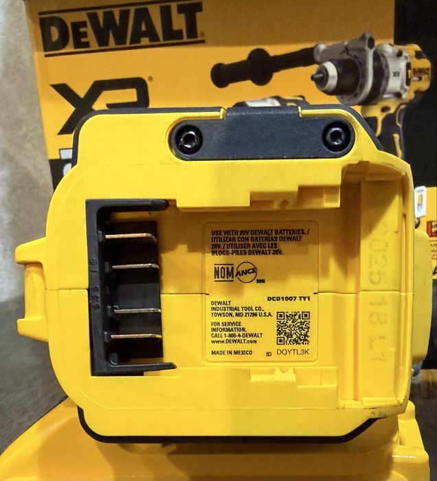 Dewalt DCD1007 Ударний дриль