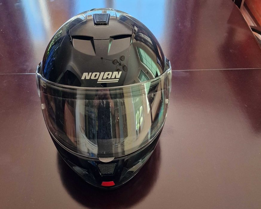 Komplet ubrania na motocykl: kurtka, spodnie, buty, kask