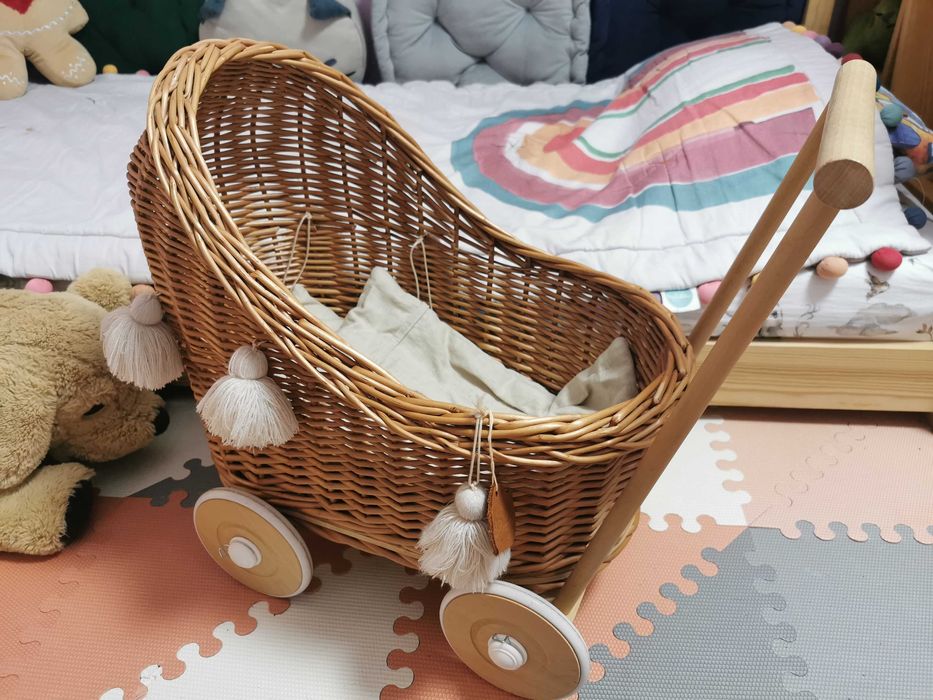 Wózek dla lalki głęboki Little Dreams WÓZEK WIKLINOWY