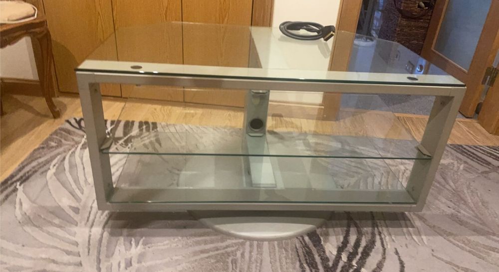 Mesa TV muito estimada