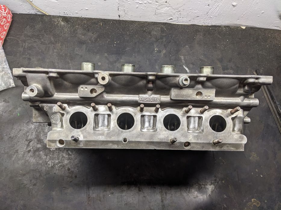 ГБЦ, Головку блоку. Audi a8 s8 d2 4.2 v8.077103063CK
077103265JX
07710