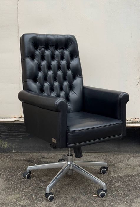 Крісла офісні б/у