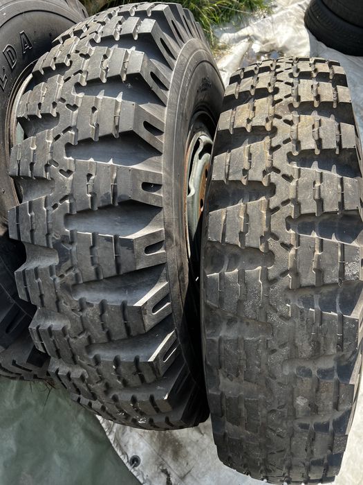 4 koła 11.00 20 do przyczep rolniczych HL 14 PLY 8 szpilek