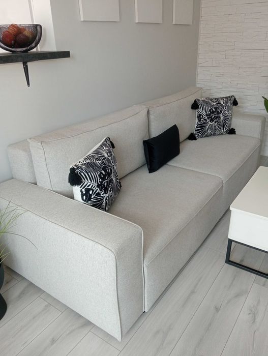 Siwa sofa rozkładana z funkcją spania