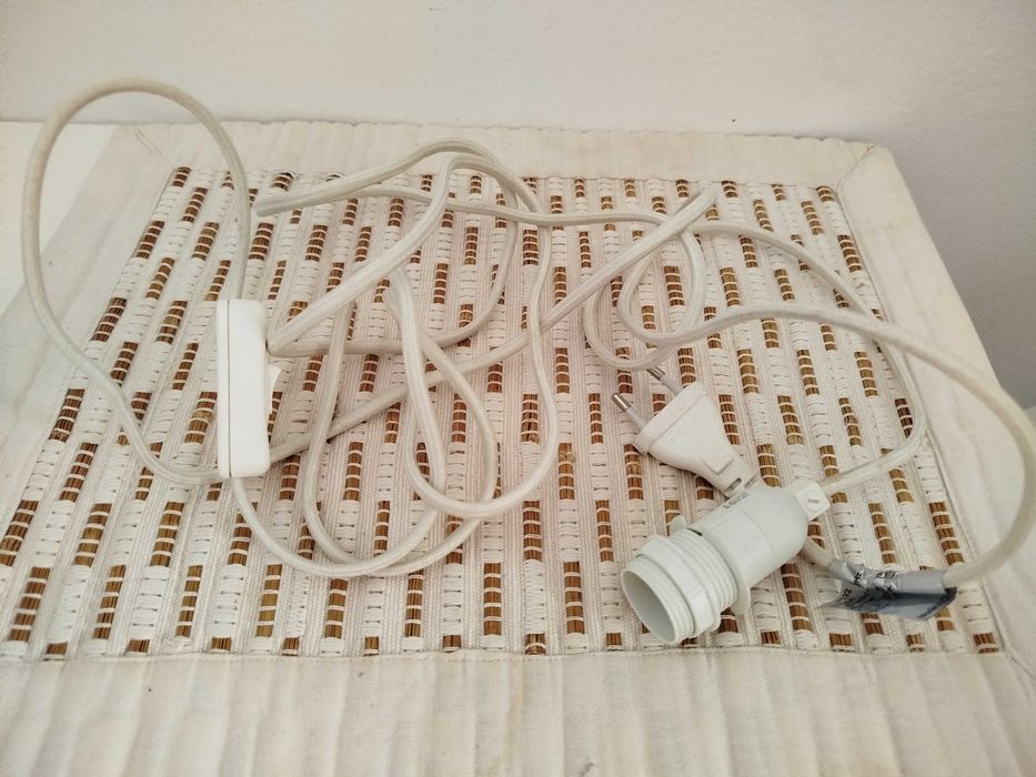 Conjunto de 8 candeeiros: teto e secretária // TROCA