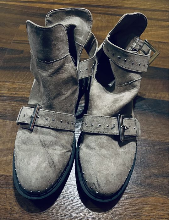 Buty damskie 39 RESERVED