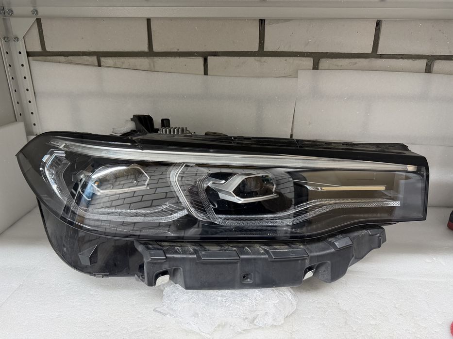 Фари фара передняя BMW X7 G07 USA Adaptive Led