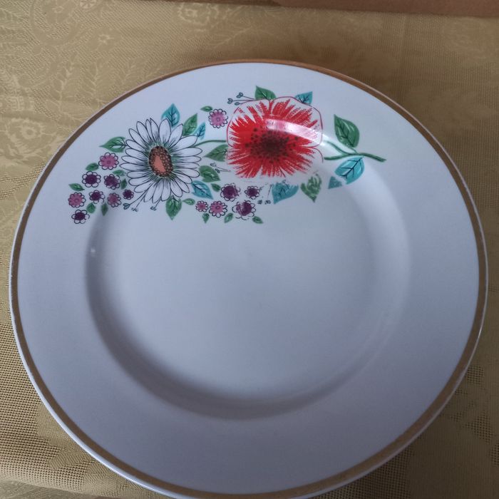 Talerze porcelana sygnowane Włocławek