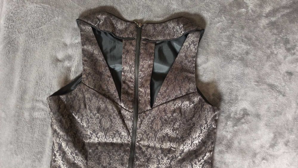 Sukienka ORSAY wycięte plecy elegancka