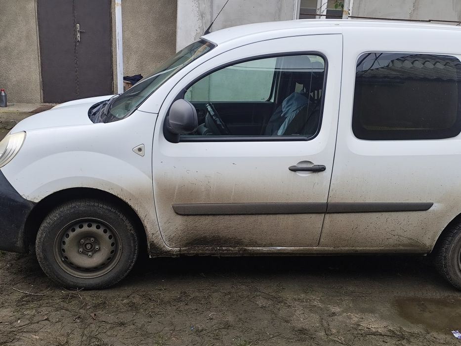 Продам авто  рено кенго 2 213р