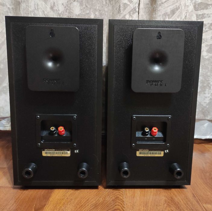 Акустика колонки  Polk Audio RT35i Tweeter Tri-Laminate Power Port