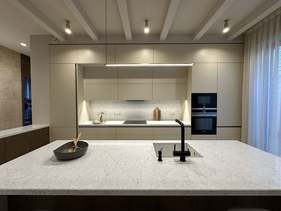 Шикарный дом на 12 фонтана