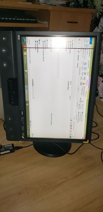 Monitor LCD Gateway 24"