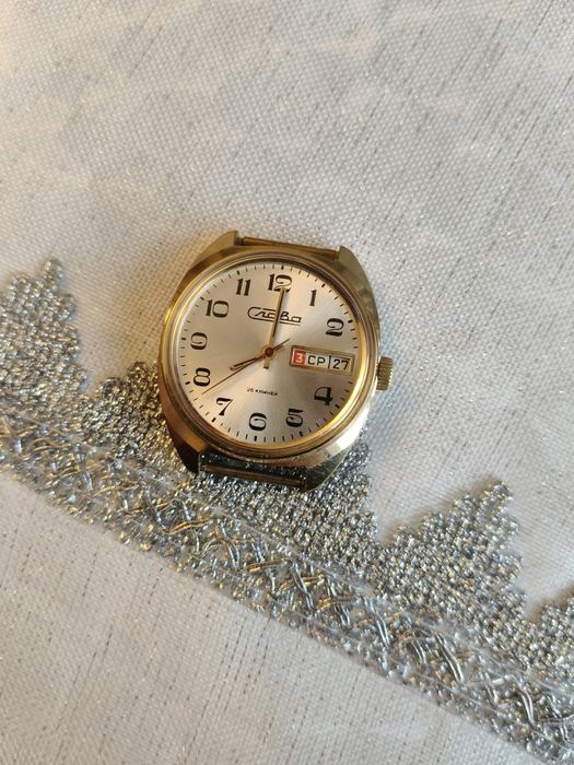 Zegarek męski mechaniczny Slava z datownikiem pozłacana