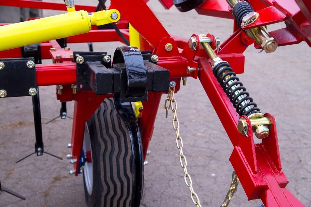 Культиватор КСО-8М під трактор Т-150