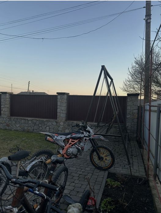 Мотоцкл пітбайк geon x-ride 125 на доках