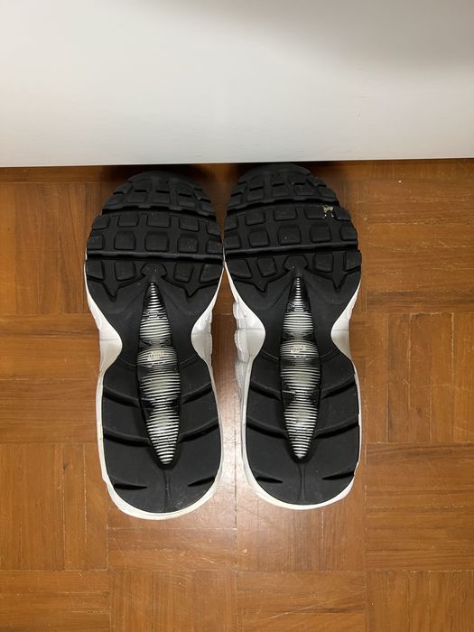 AIR MAX95  brancas e pretas