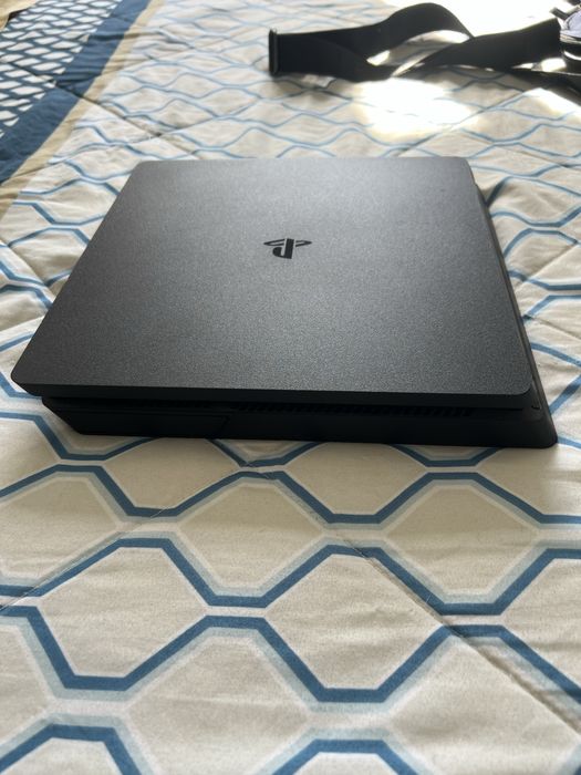 PlayStation 4 Slim 500GB – Excelente Estado