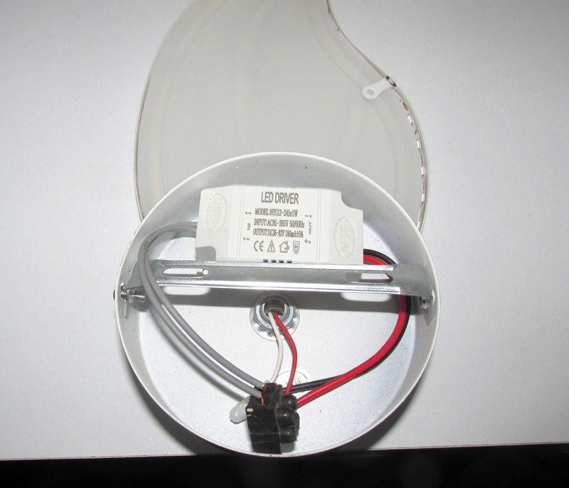 Candeeiro de parede LED em forma de Folha