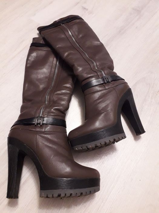 Зимние кожаные сапожки 36 размер