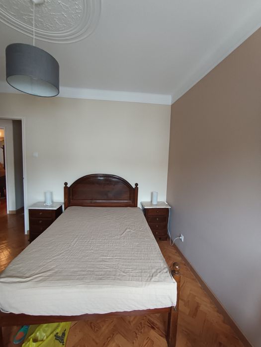 Vendo cama quarto casal