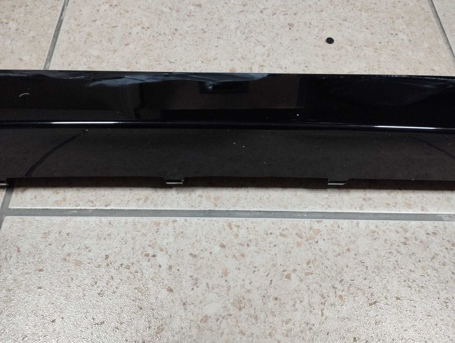 BMW X3 G01 Накладка центр під номер М пакет 51118081059 рестайлінг