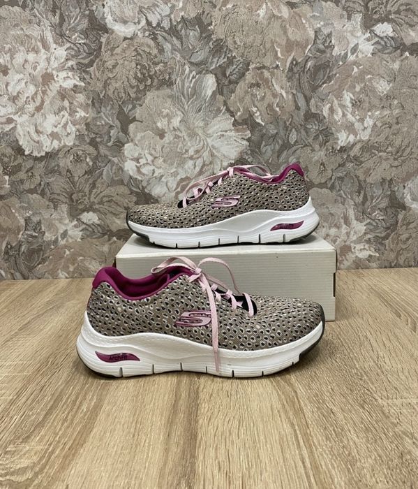 Skechers DVF Arch Fit р.39 -40 кросівки кроси