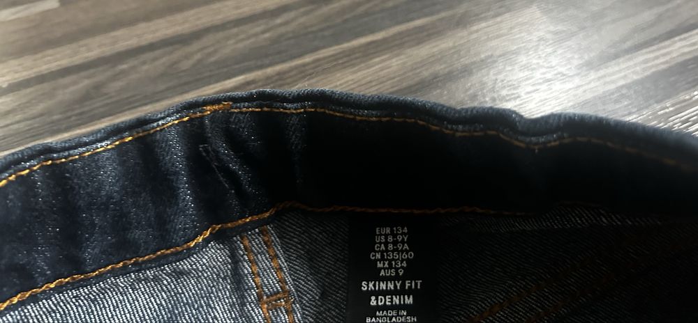 Spodnie jeansy chłopięce H&M granat rozmiar 134