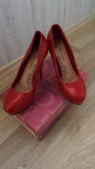 Черевики жіночі 39