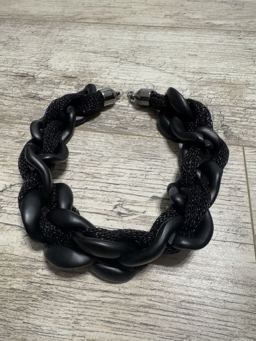 Прикраса, ланцюжок на шию