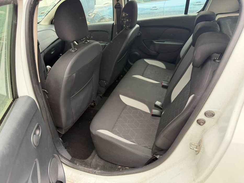 DACIA Sandero 0.9 TCE Salvado