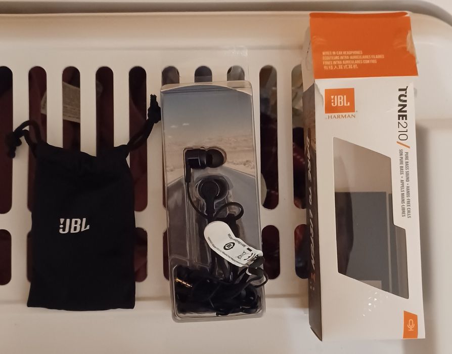 Auriculares JBL Tune 210