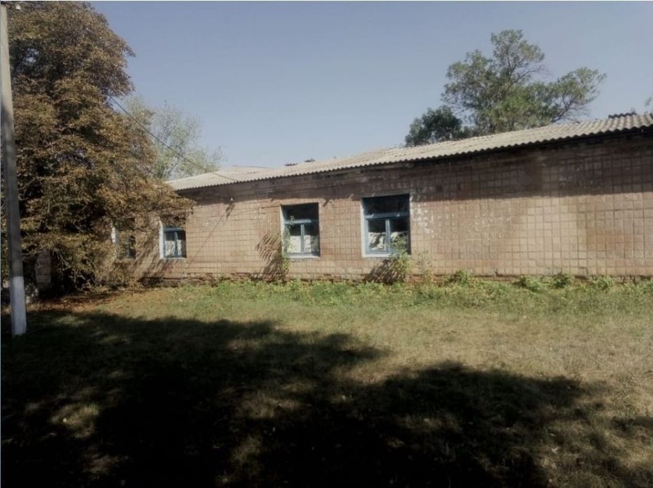 Продам частину булівель комплексу