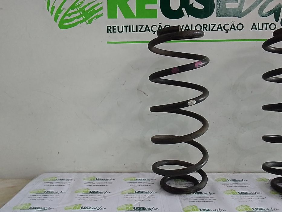 Mola de suspensão trás esquerda SUZUKI Swift III (MZ, EZ)