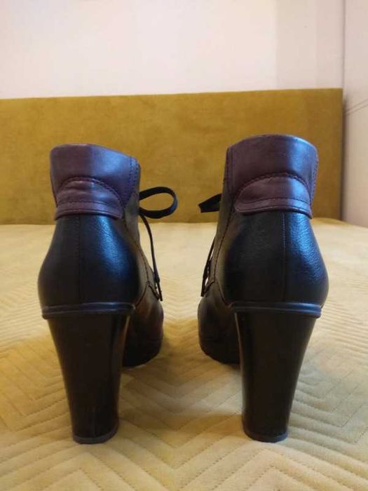 Botki granatowo - czarno - bordowe 39