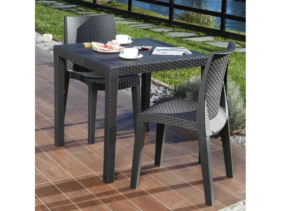 Conjunto Mesa de Jardim + 2 cadeiras