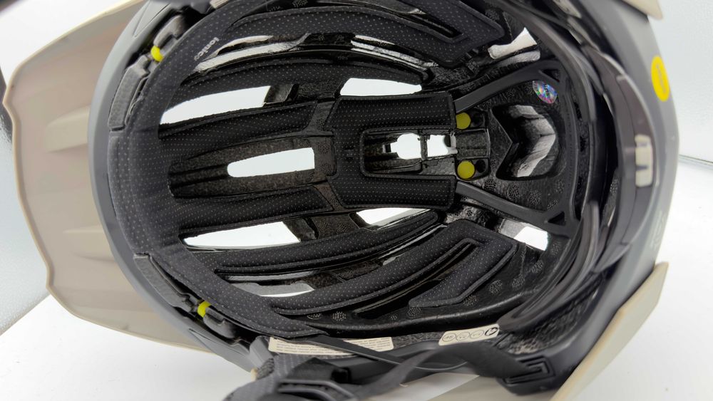 Powystawowy Kask Rowerowy Full Bell Super Air R Mips r. M (55-59cm)