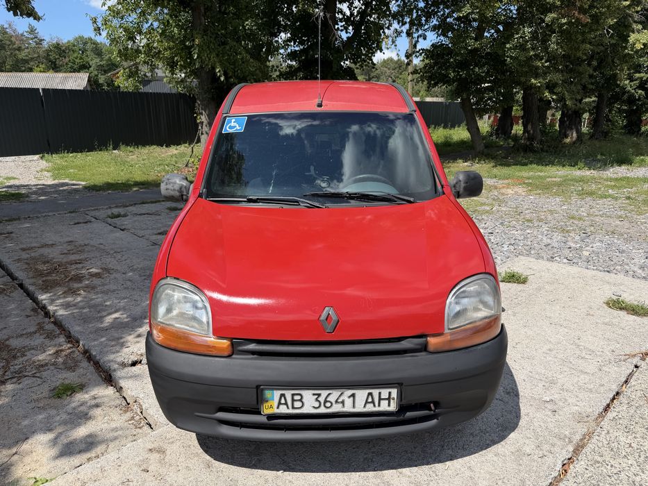 В продажі Рено кенго