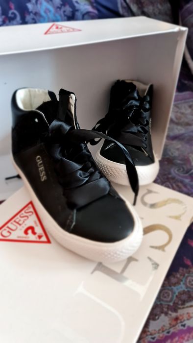 Ténis bota Guess 35