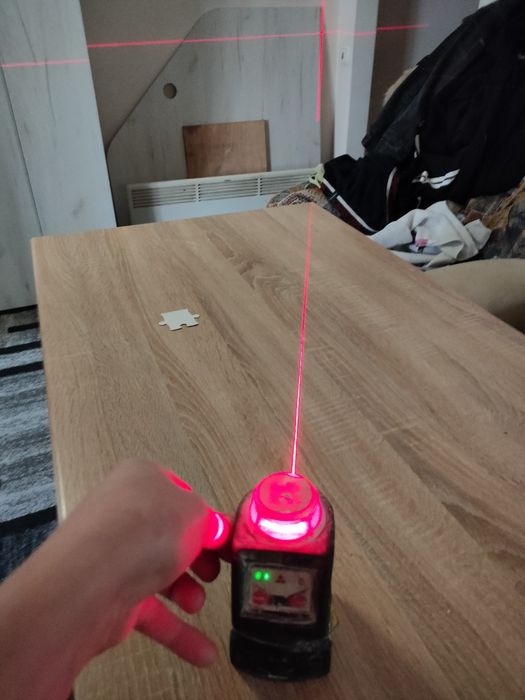 Лазерный нивелир Bosch