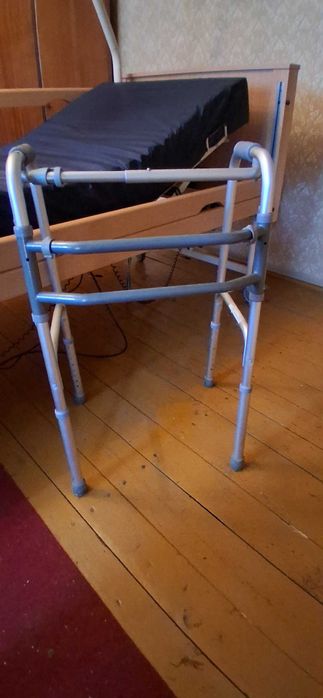 Balkonik, chodzik rehabilitacyjny