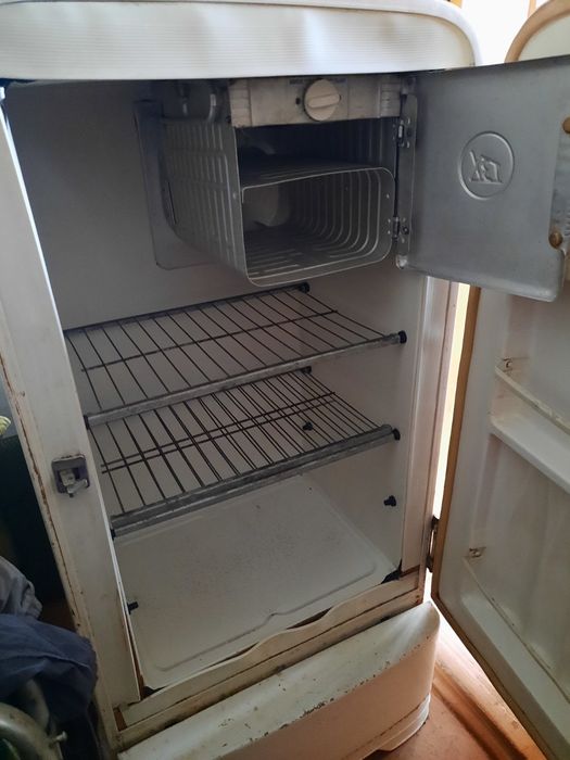 Продам холодильник Донбасс 2